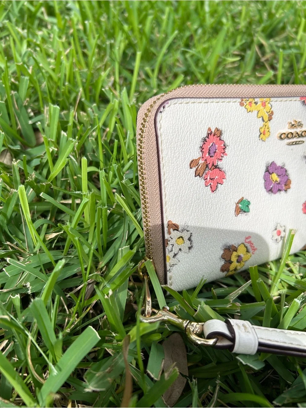 Coach Accordion Long Floral Zippy Wallet/Wristlet